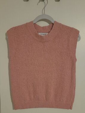 Banana Republic Dusty Pink Sleeveless Crewneck Sweater Vest